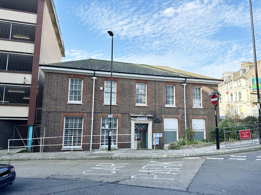 Lot: 78 - MIXED-USE TOWN CENTRE INVESTMENT -